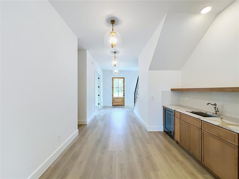 For Sale: $2,150,000 (5 beds, 4 baths, 4017 Square Feet)