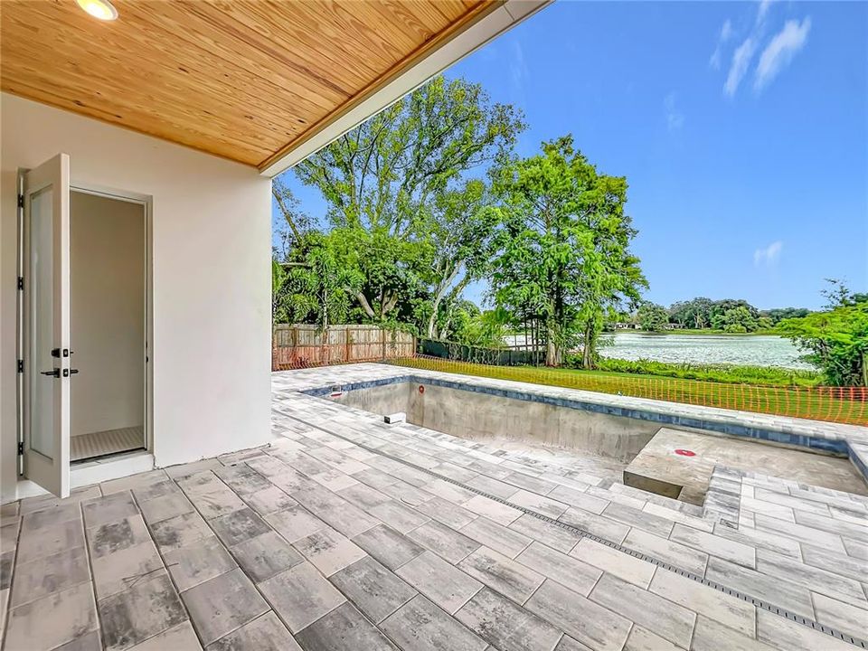 For Sale: $2,150,000 (5 beds, 4 baths, 4017 Square Feet)
