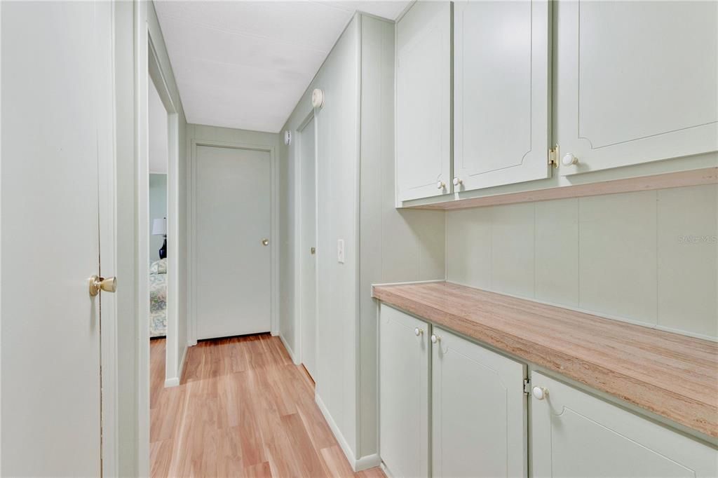 На продажу: $175,000 (2 спален, 2 ванн, 972 Квадратных фут)