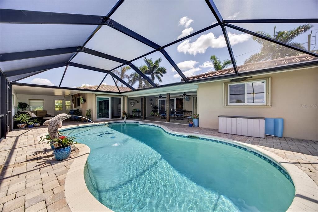 For Sale: $1,150,000 (4 beds, 2 baths, 2241 Square Feet)