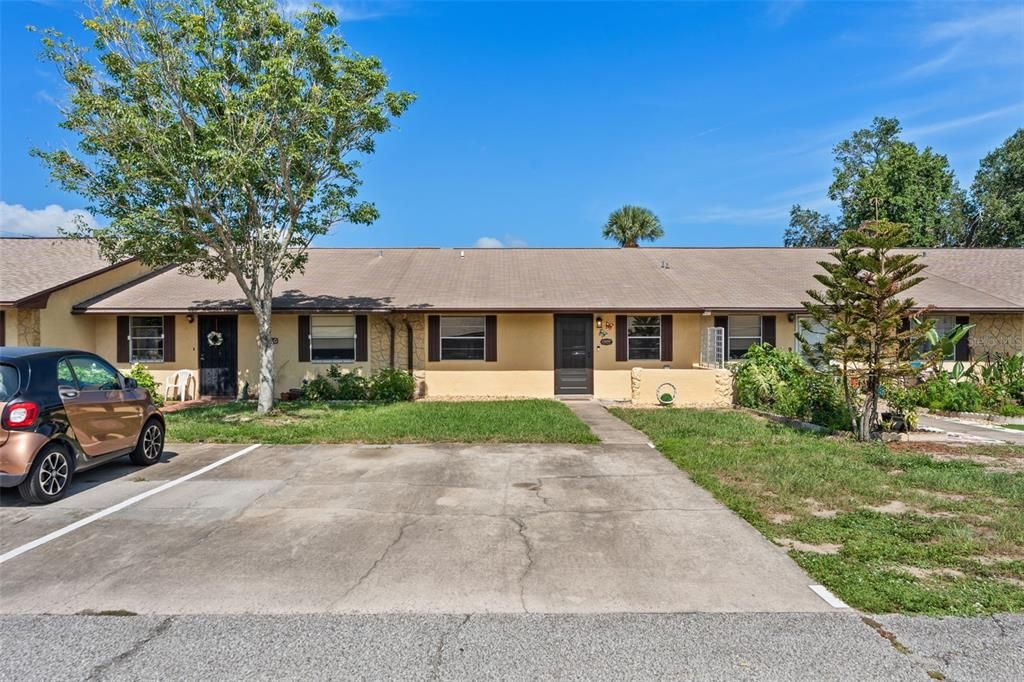 For Sale: $199,900 (2 beds, 2 baths, 962 Square Feet)
