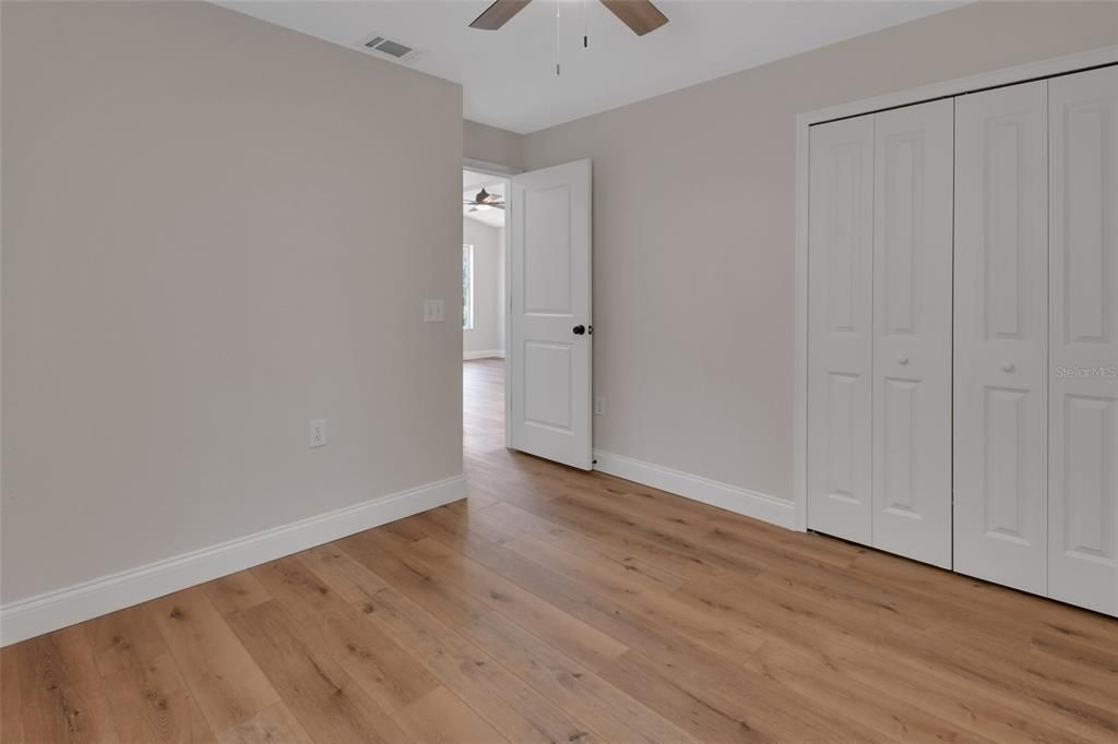 For Sale: $475,000 (3 beds, 2 baths, 1468 Square Feet)
