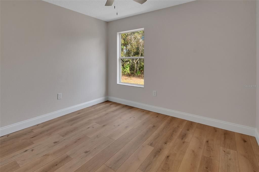 For Sale: $475,000 (3 beds, 2 baths, 1468 Square Feet)
