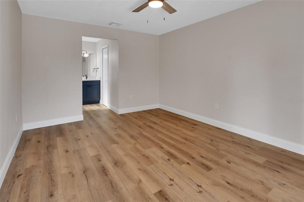 For Sale: $475,000 (3 beds, 2 baths, 1468 Square Feet)