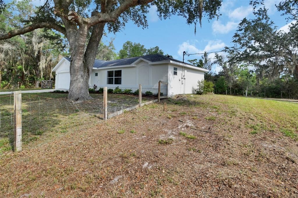For Sale: $475,000 (3 beds, 2 baths, 1468 Square Feet)