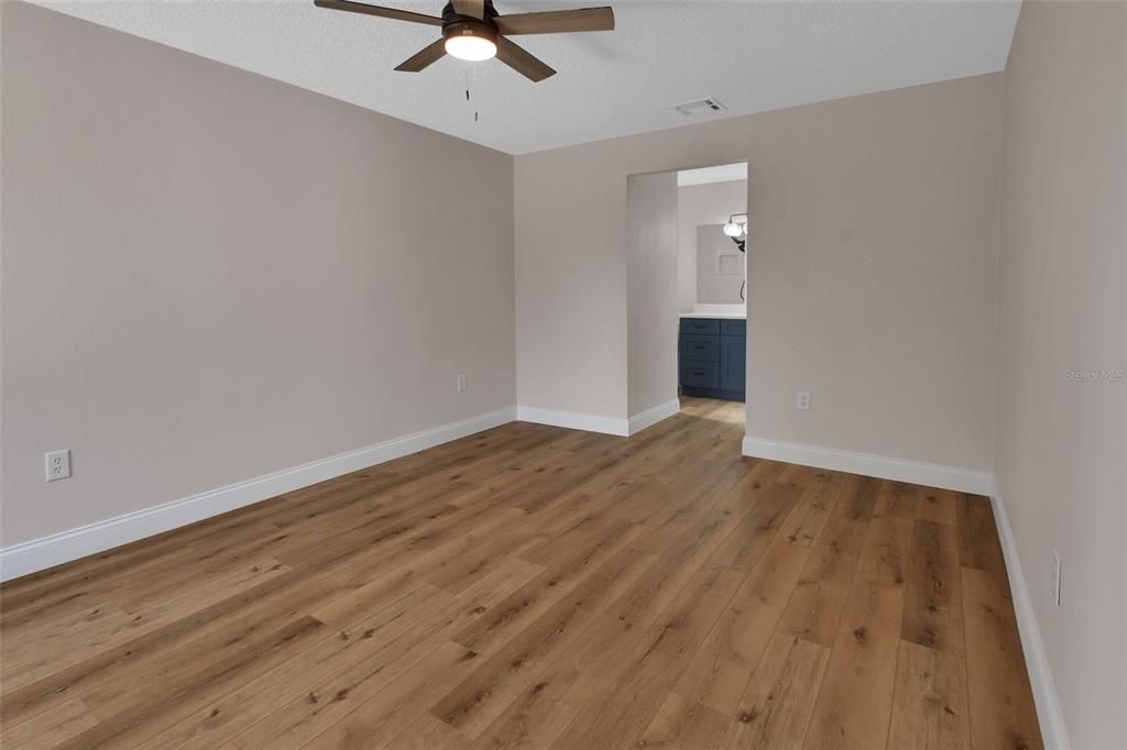 For Sale: $475,000 (3 beds, 2 baths, 1468 Square Feet)