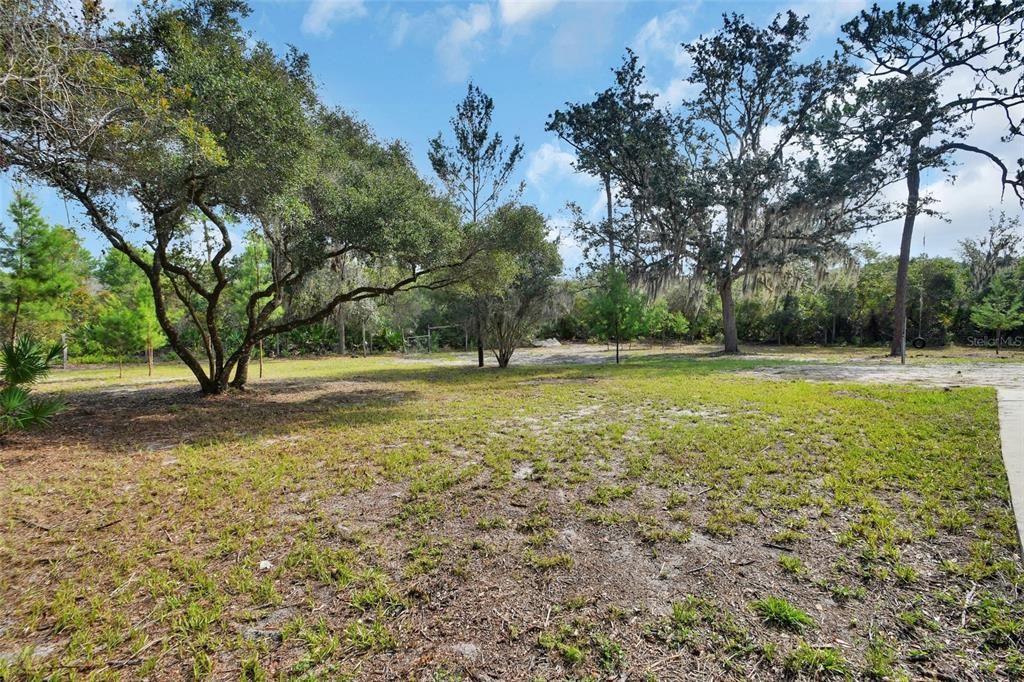 For Sale: $475,000 (3 beds, 2 baths, 1468 Square Feet)