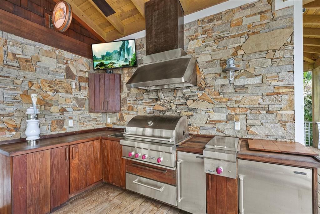 For Sale: $5,999,000 (0 beds, 0 baths, 6455 Square Feet)