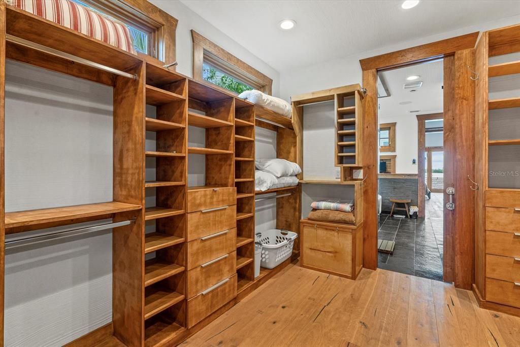 For Sale: $5,999,000 (0 beds, 0 baths, 6455 Square Feet)
