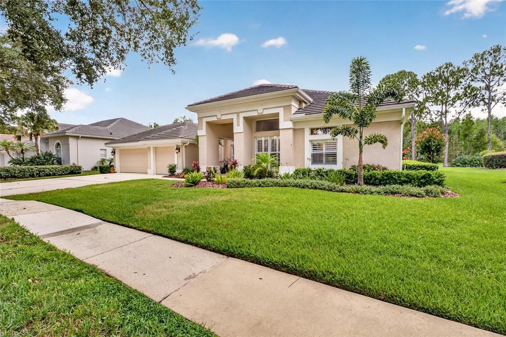 En Venta: $967,000 (4 camas, 3 baños, 2912 Pies cuadrados)
