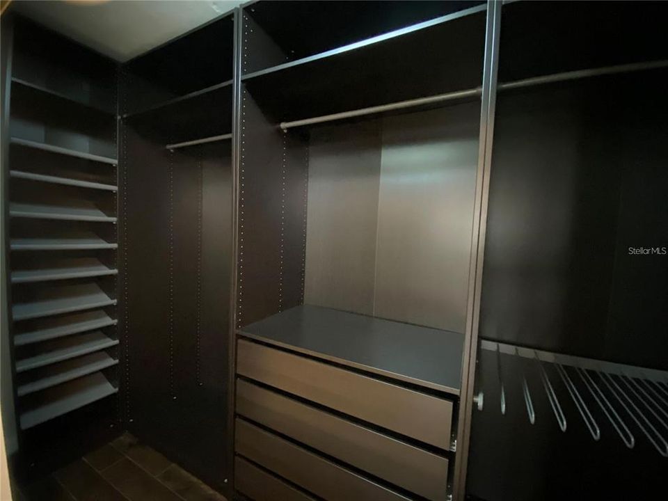 For Rent: $1,900 (2 beds, 2 baths, 1140 Square Feet)