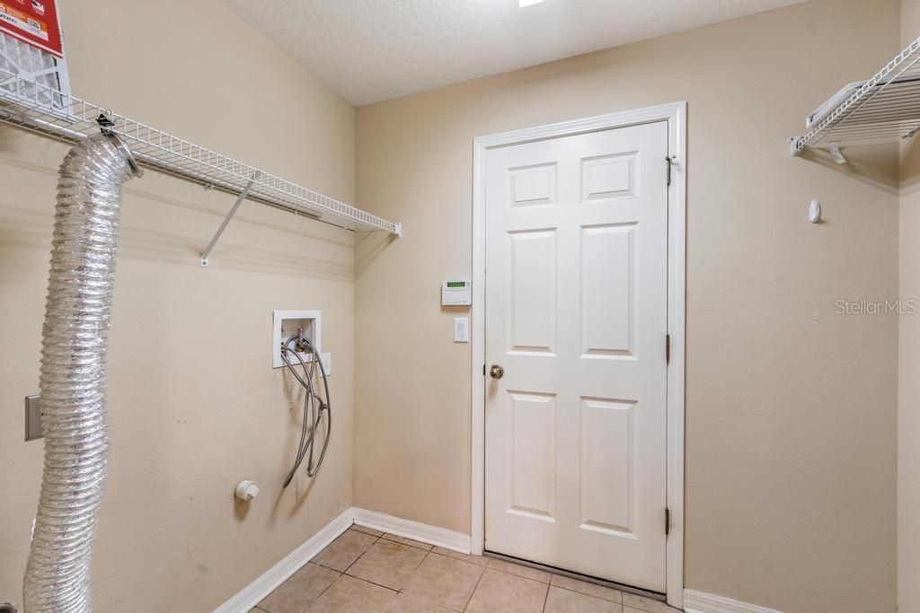 For Sale: $338,500 (3 beds, 2 baths, 1436 Square Feet)