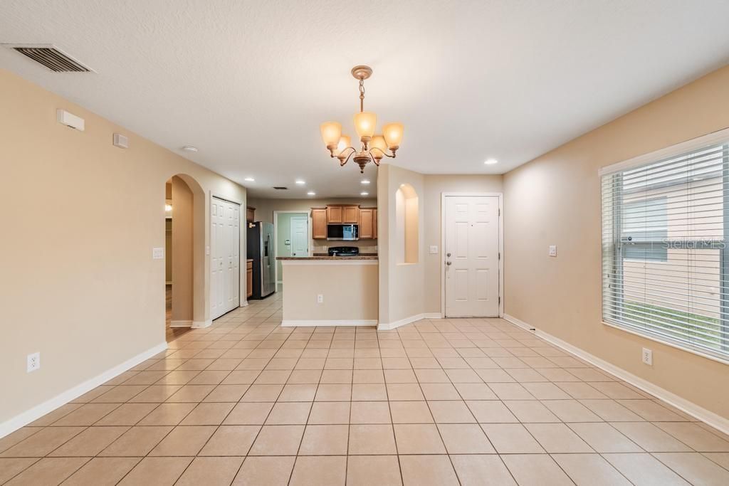 For Sale: $338,500 (3 beds, 2 baths, 1436 Square Feet)