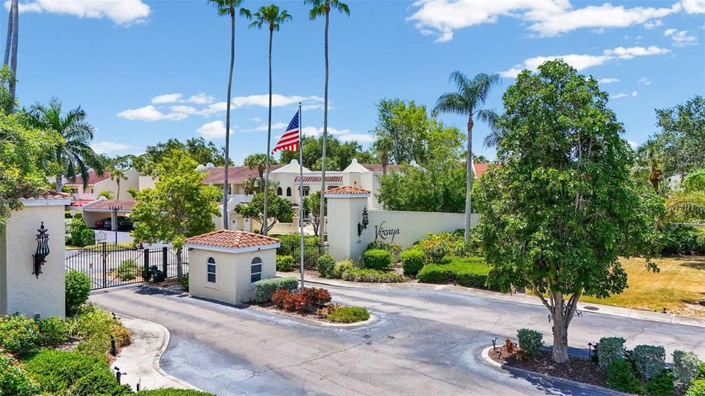 На продажу: $225,000 (2 спален, 2 ванн, 1750 Квадратных фут)