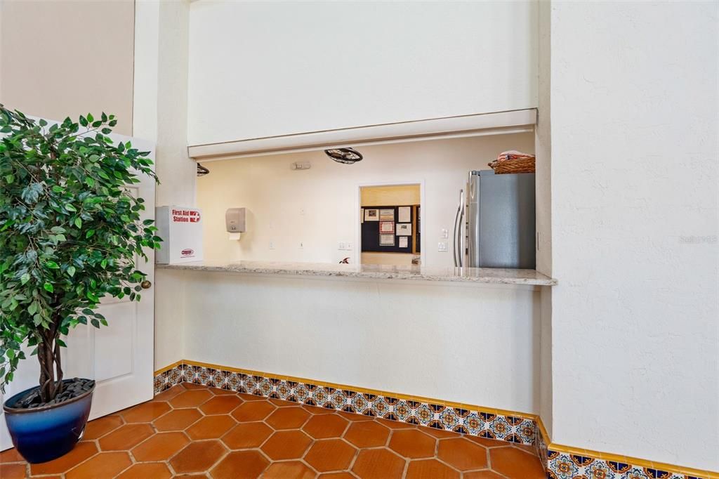 На продажу: $225,000 (2 спален, 2 ванн, 1750 Квадратных фут)