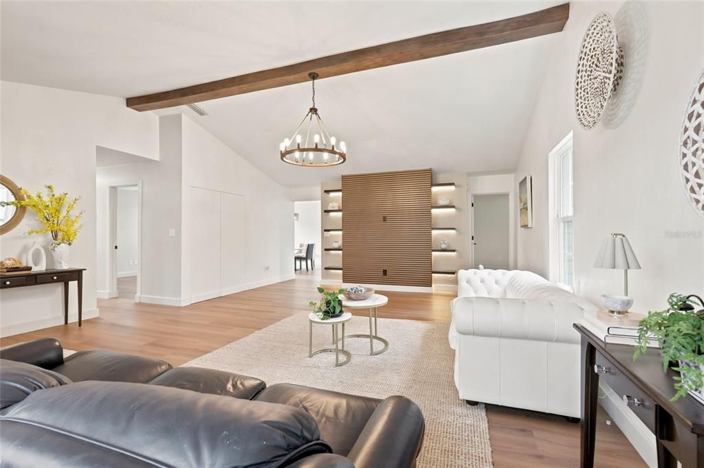 For Sale: $440,000 (3 beds, 2 baths, 1667 Square Feet)