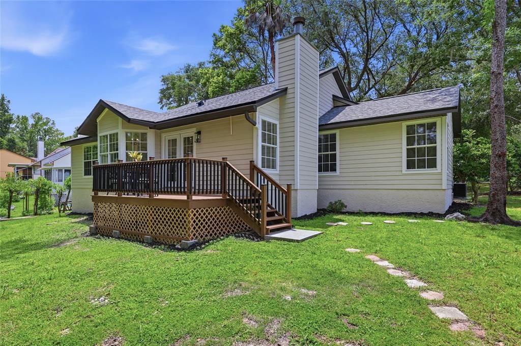 For Sale: $440,000 (3 beds, 2 baths, 1667 Square Feet)