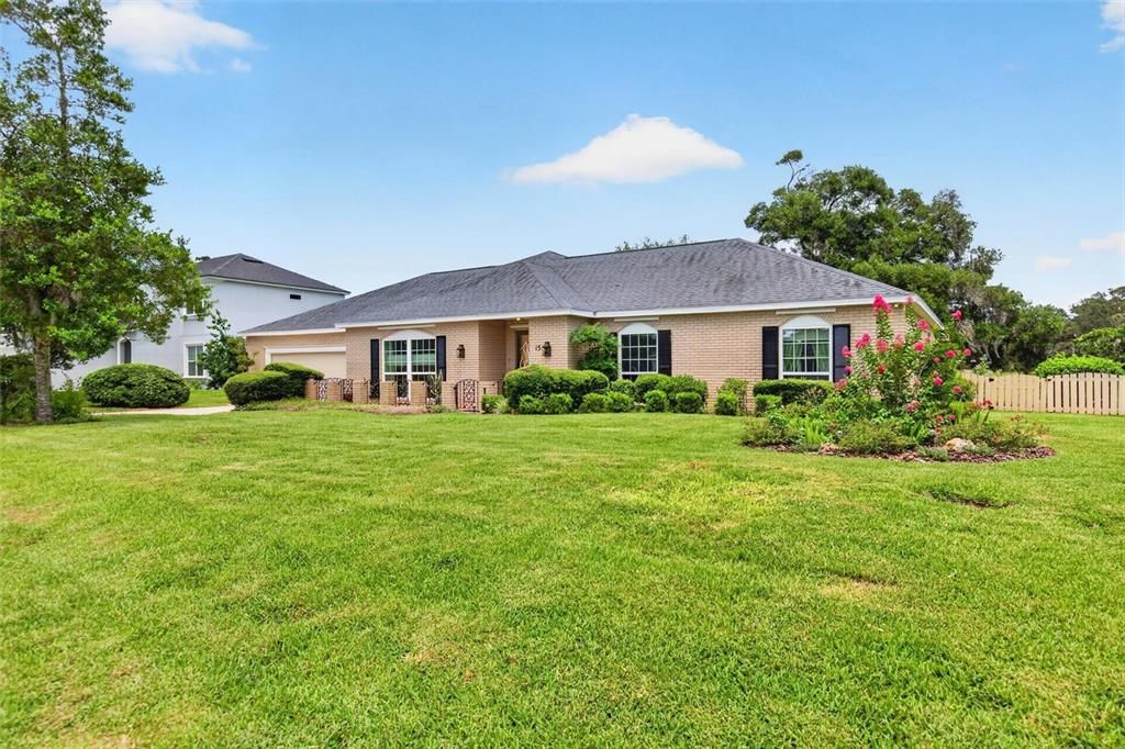 For Sale: $461,000 (3 beds, 2 baths, 2364 Square Feet)