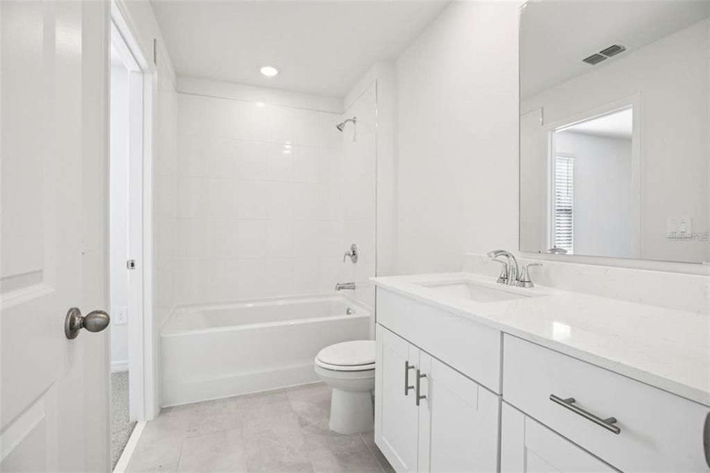В аренду: $1,900 (3 спален, 2 ванн, 1566 Квадратных фут)