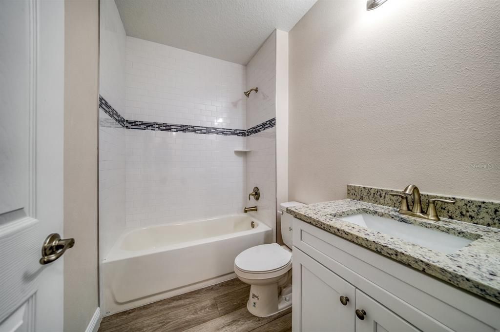 В аренду: $2,350 (3 спален, 2 ванн, 1800 Квадратных фут)