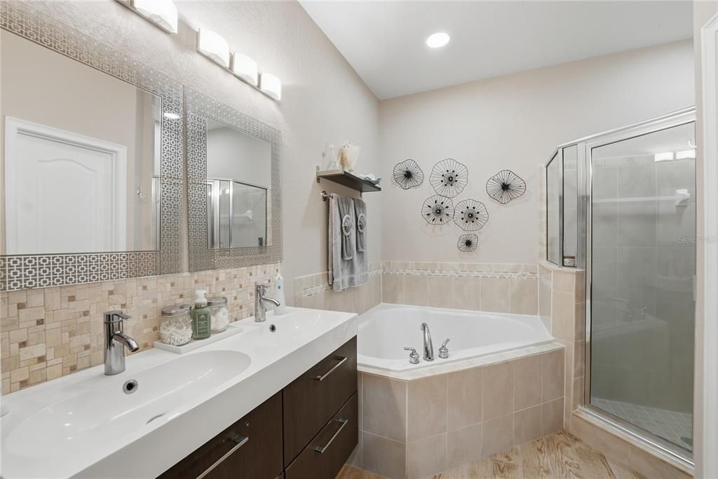 En Venta: $385,500 (3 camas, 2 baños, 1732 Pies cuadrados)
