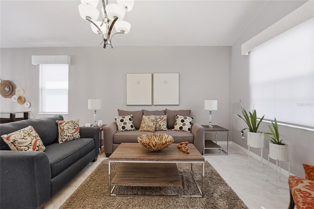 En Venta: $385,500 (3 camas, 2 baños, 1732 Pies cuadrados)