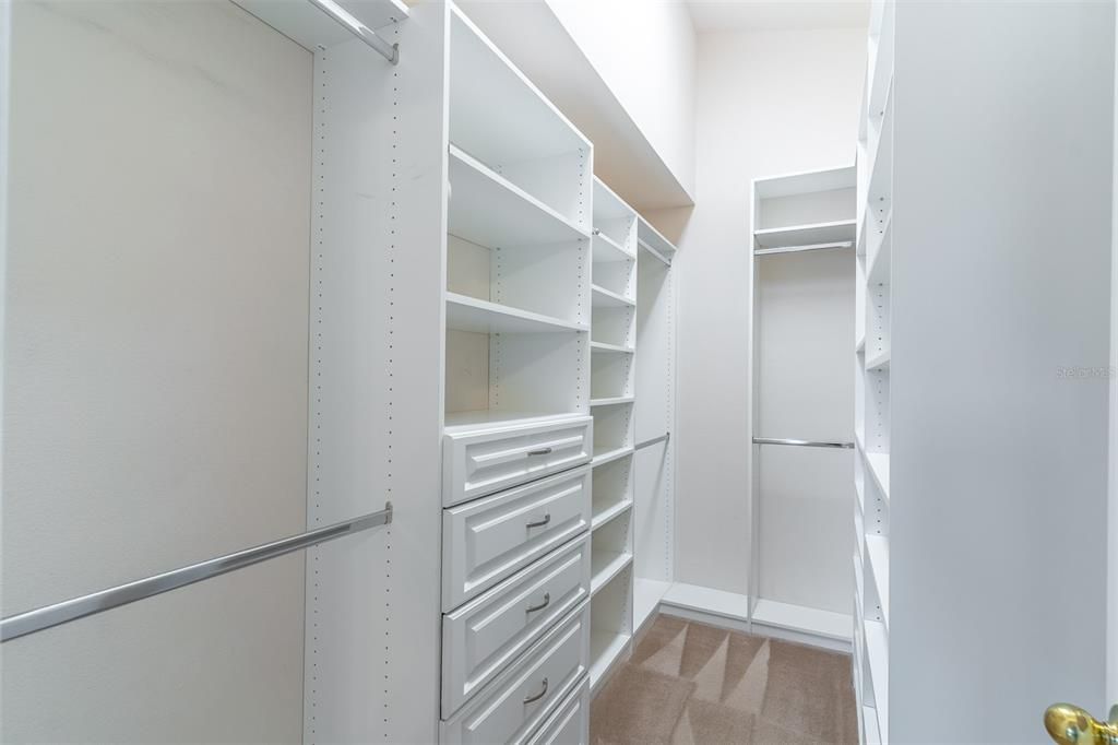 Activo con contrato: $415,000 (3 camas, 2 baños, 1471 Pies cuadrados)