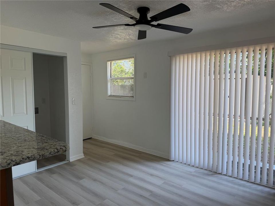 En Venta: $279,900 (3 camas, 2 baños, 1091 Pies cuadrados)