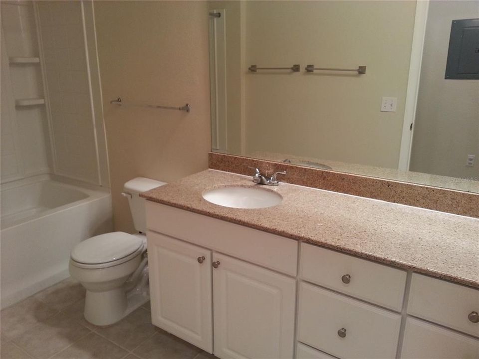 В аренду: $1,890 (2 спален, 2 ванн, 1276 Квадратных фут)