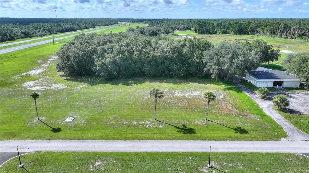 На продажу: $325,000 (1.97 acres)