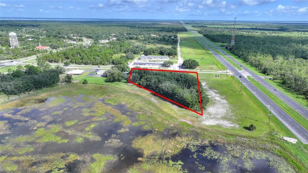 На продажу: $325,000 (1.97 acres)