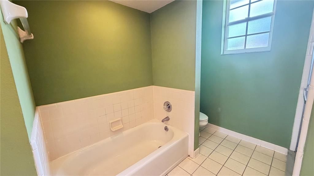 En Venta: $225,000 (3 camas, 2 baños, 1676 Pies cuadrados)