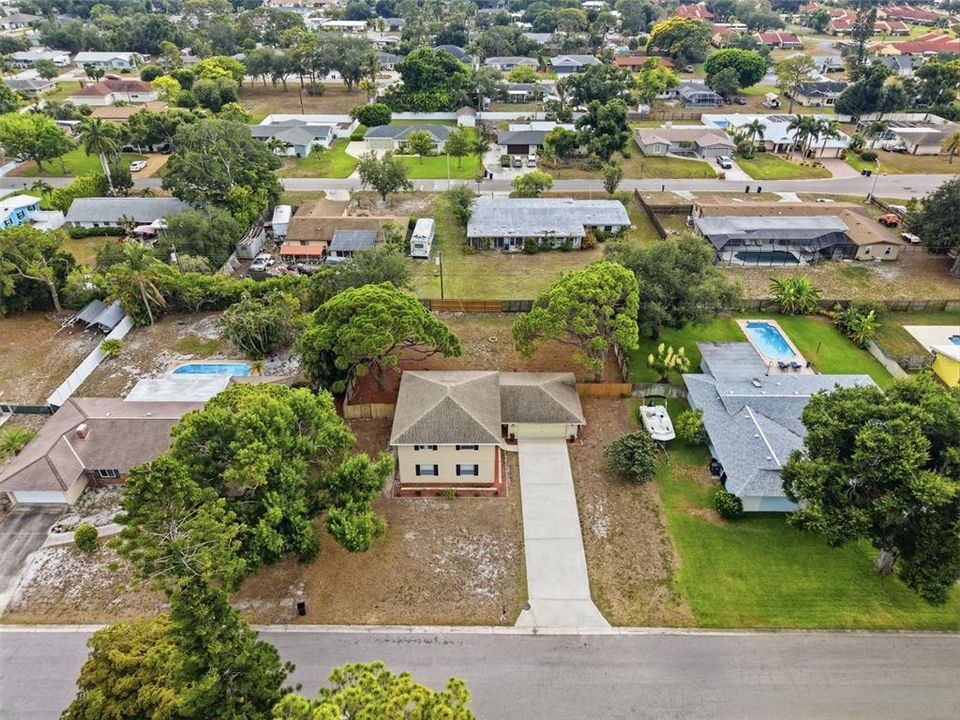 En Venta: $475,000 (4 camas, 2 baños, 2105 Pies cuadrados)
