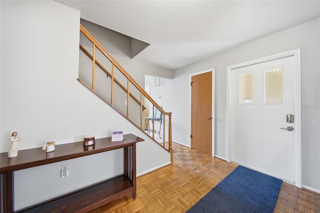 En Venta: $475,000 (4 camas, 2 baños, 2105 Pies cuadrados)