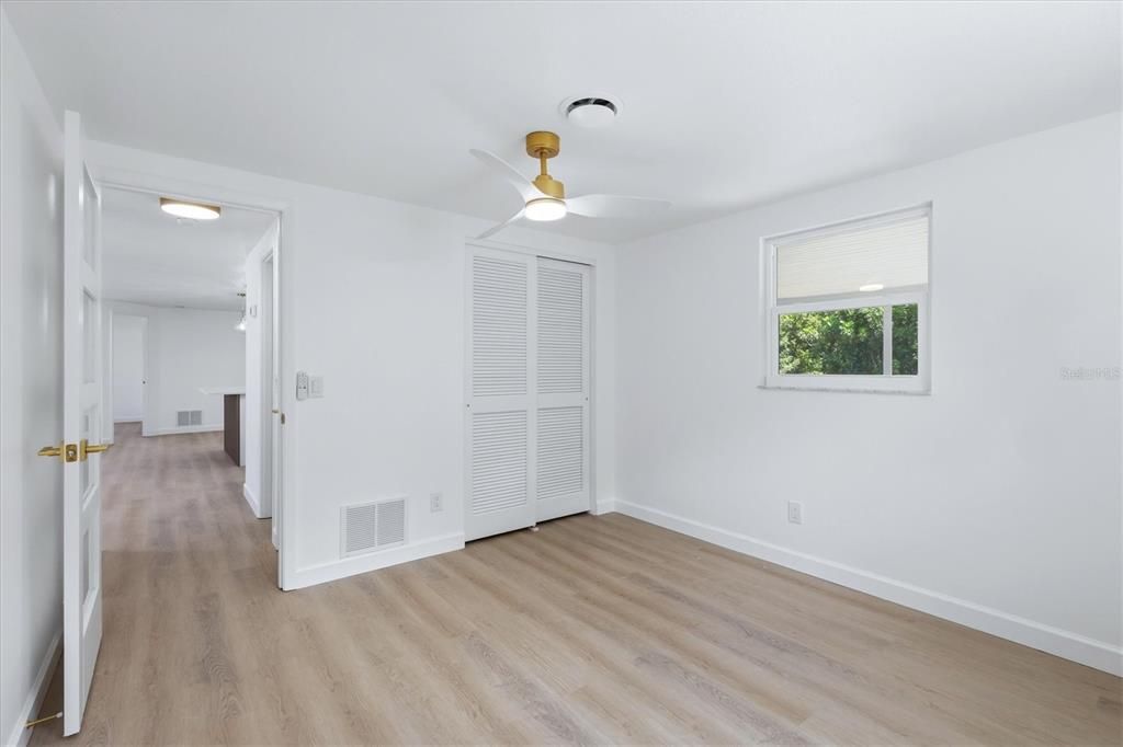 For Sale: $329,000 (3 beds, 2 baths, 1248 Square Feet)