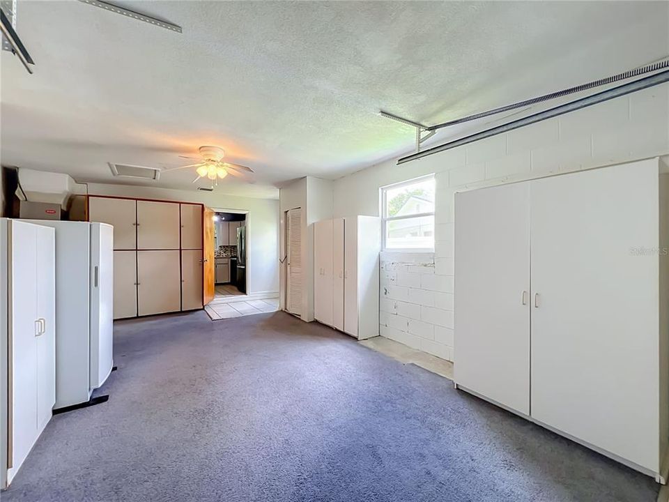 For Sale: $320,000 (3 beds, 1 baths, 1015 Square Feet)
