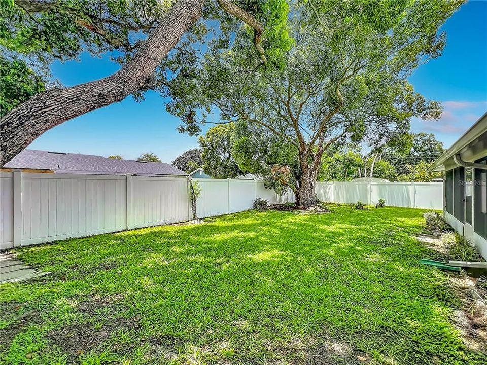 For Sale: $320,000 (3 beds, 1 baths, 1015 Square Feet)