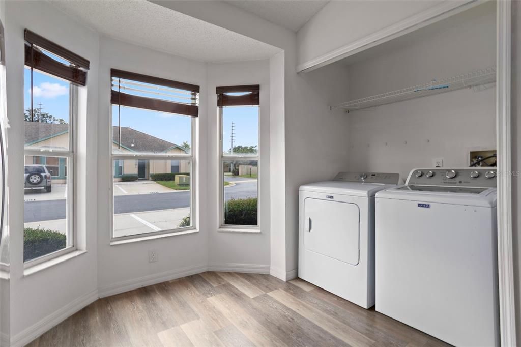 For Sale: $260,000 (3 beds, 2 baths, 1156 Square Feet)