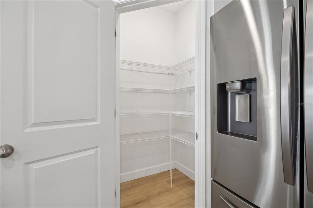 На продажу: $368,000 (3 спален, 2 ванн, 1663 Квадратных фут)