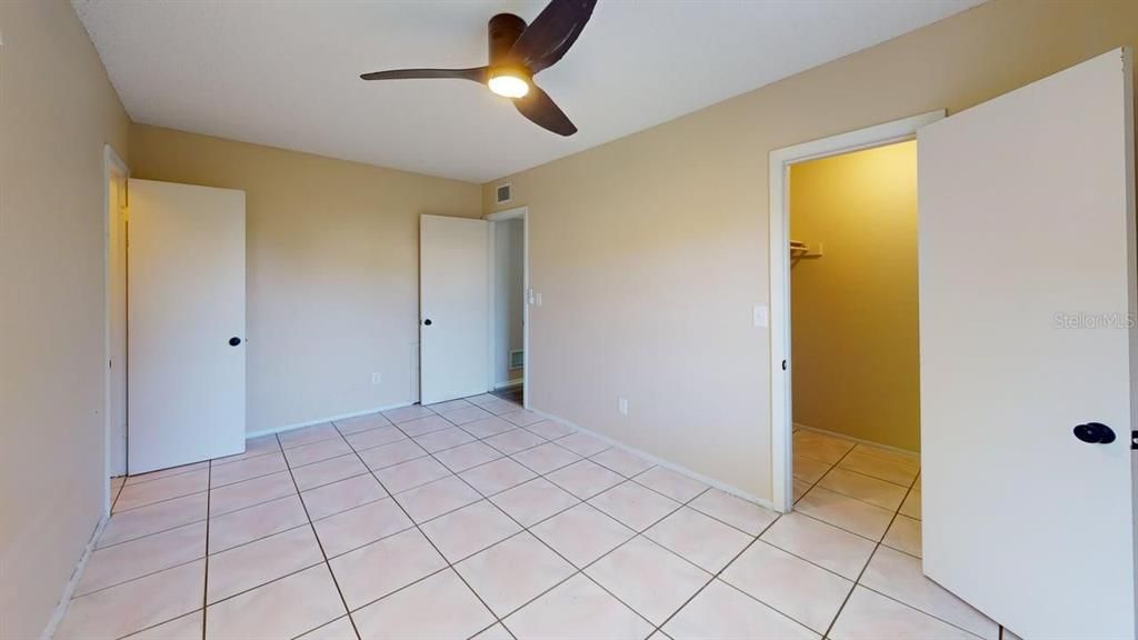 For Rent: $2,275 (5 beds, 3 baths, 1250 Square Feet)