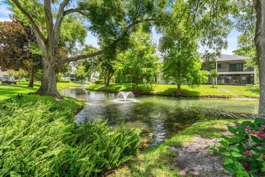 На продажу: $254,900 (2 спален, 2 ванн, 1263 Квадратных фут)