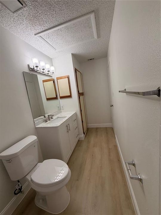 For Rent: $1,400 (1 beds, 1 baths, 674 Square Feet)