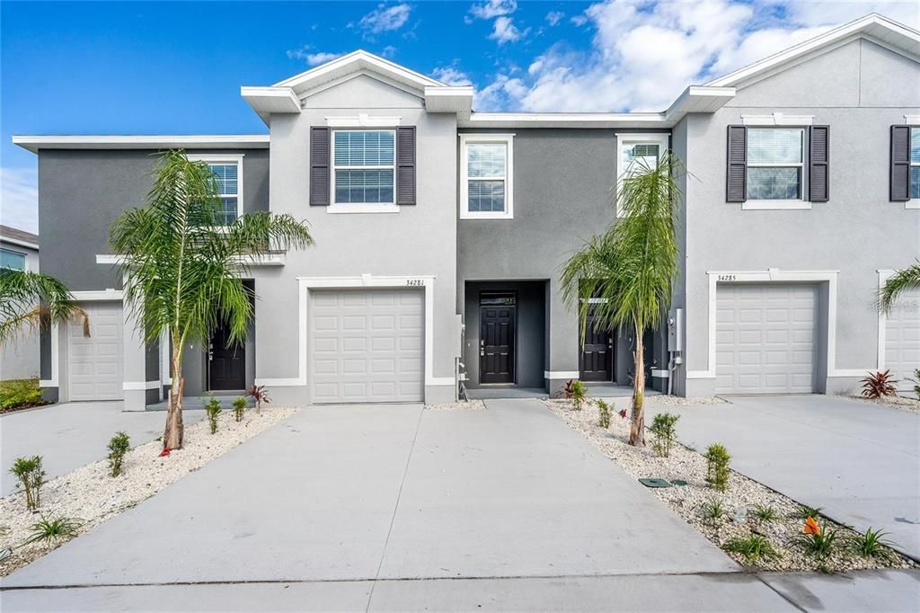 For Rent: $2,200 (3 beds, 2 baths, 1673 Square Feet)