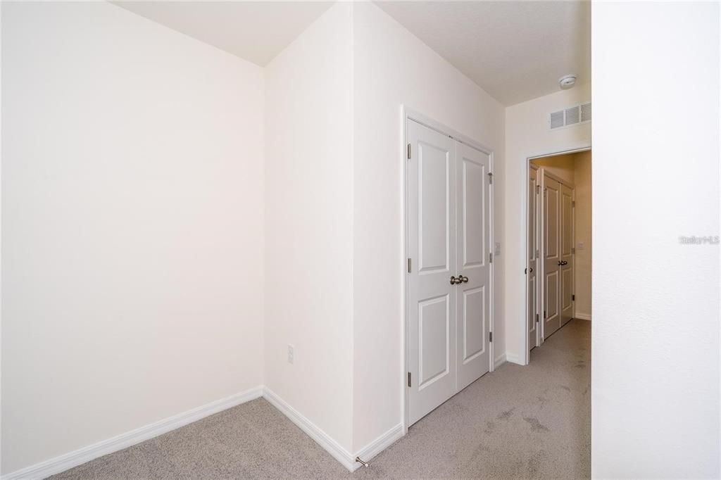 For Rent: $2,200 (3 beds, 2 baths, 1673 Square Feet)