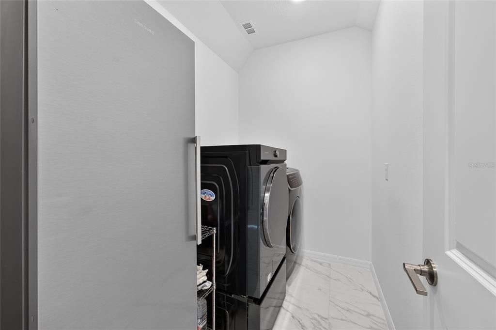 En Venta: $1,200,000 (7 camas, 4 baños, 4823 Pies cuadrados)