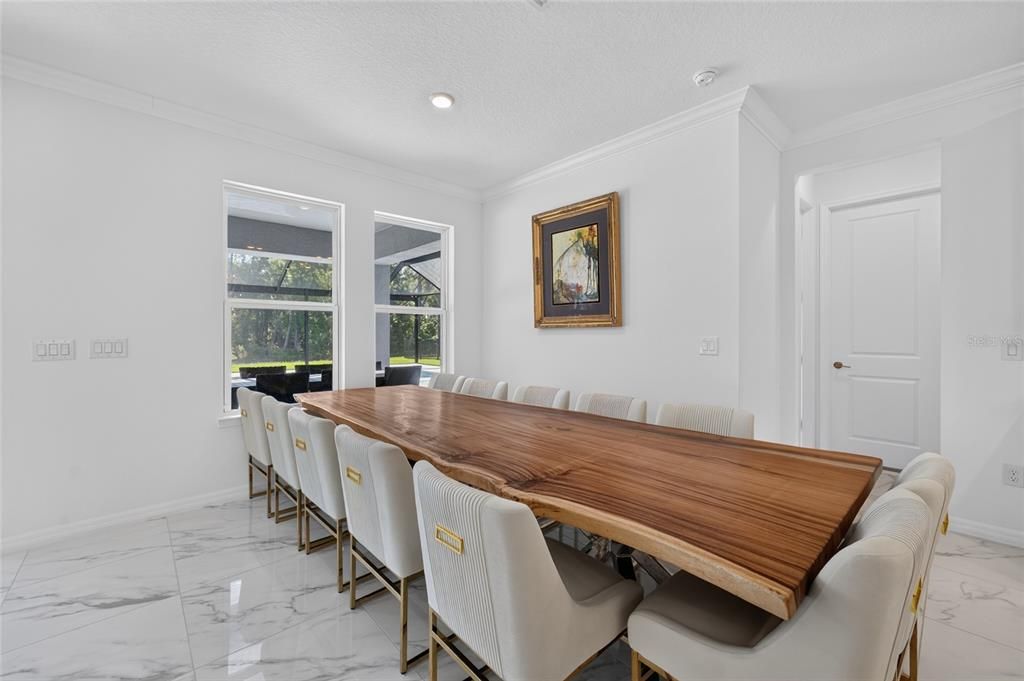 En Venta: $1,200,000 (7 camas, 4 baños, 4823 Pies cuadrados)