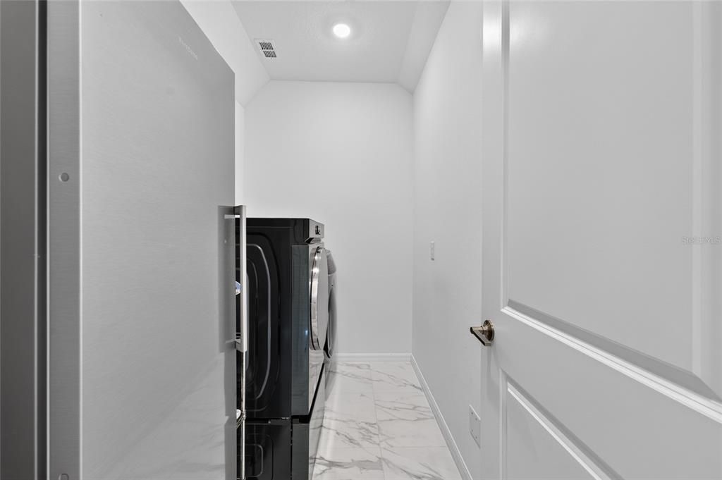 En Venta: $1,200,000 (7 camas, 4 baños, 4823 Pies cuadrados)