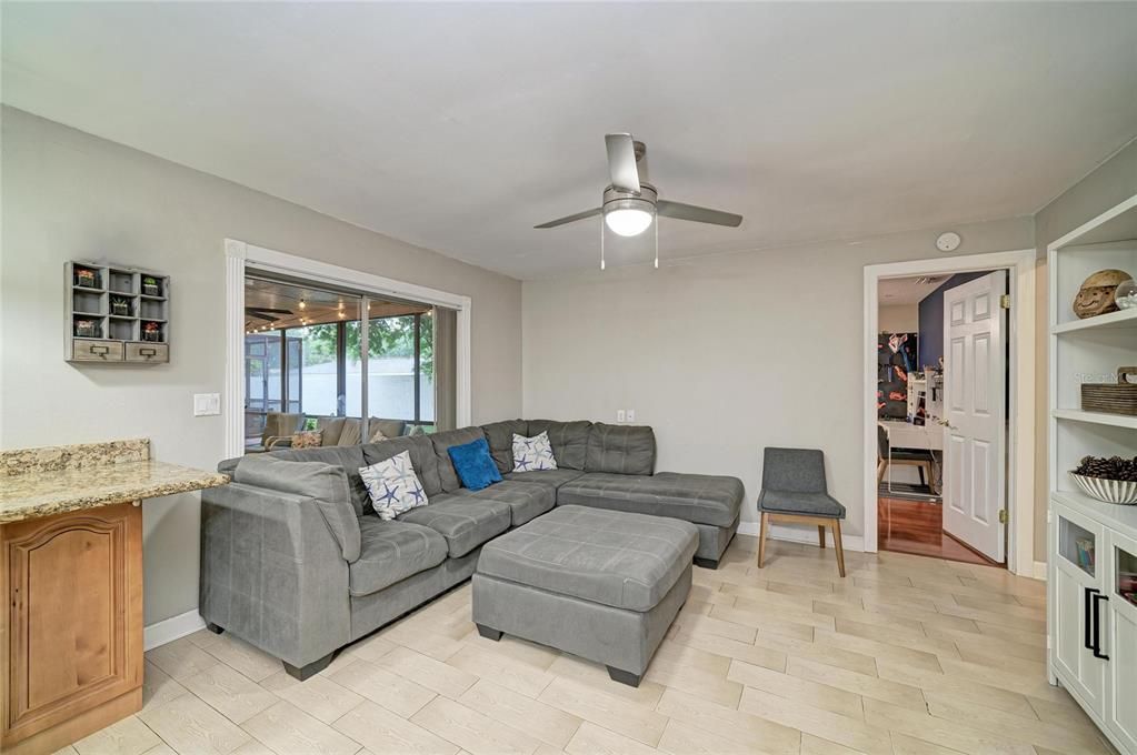 For Sale: $549,500 (4 beds, 2 baths, 1845 Square Feet)