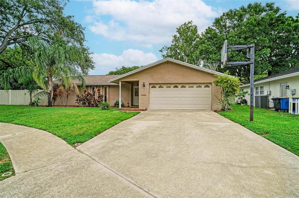 For Sale: $549,500 (4 beds, 2 baths, 1845 Square Feet)