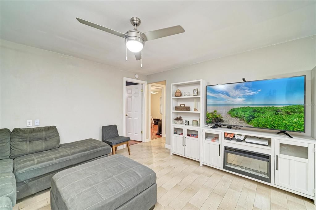 For Sale: $549,500 (4 beds, 2 baths, 1845 Square Feet)
